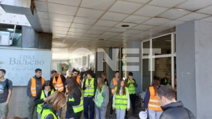 Gimnazijalci blokirali Upravu